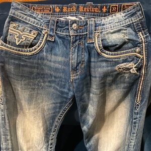 Mens denim Rock Rival 32 waist, 32 inseam, Regular fit bootcut jean, zip